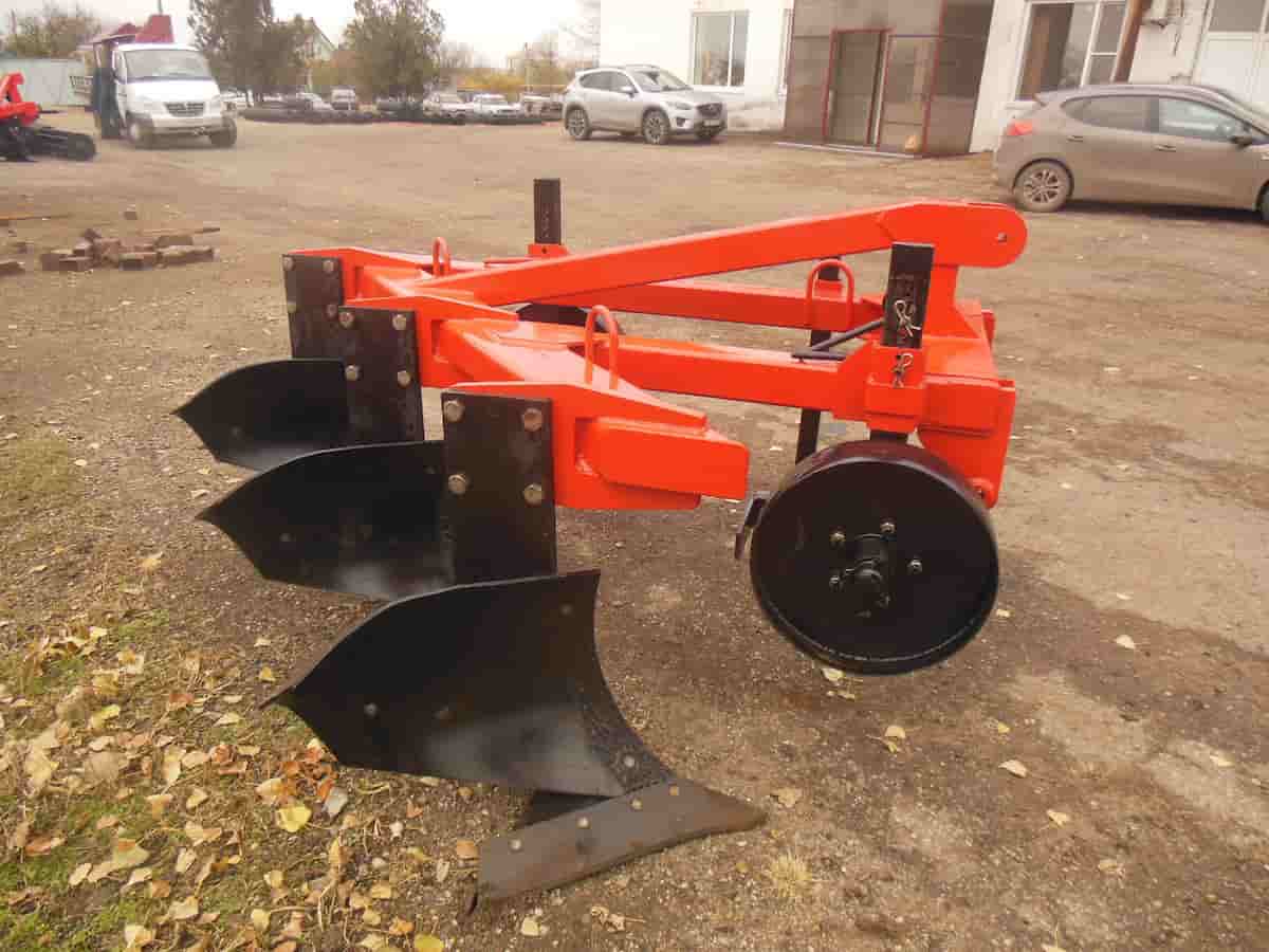 تصویر 3 از گاوآهن شخم زدن با کاربرد بی رقیب در عملیات مزرعه